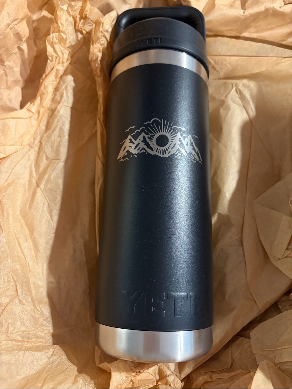 BRAND NEW 18 OZ YETI WATER BOTTLE WITH CHUG CAP/ WESTERN CUSTOMIZED